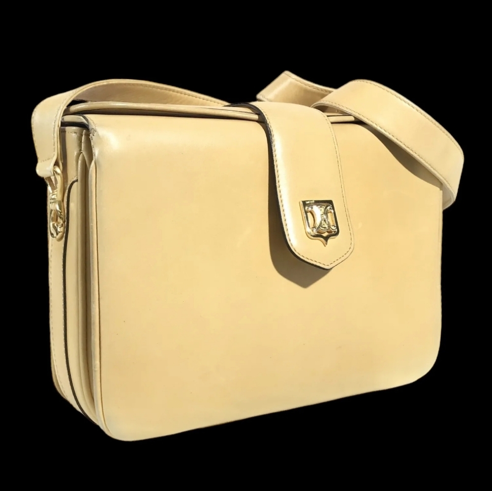 Celine Cream Crossbody Bag with Textured Finish - Picture 2 of 13
